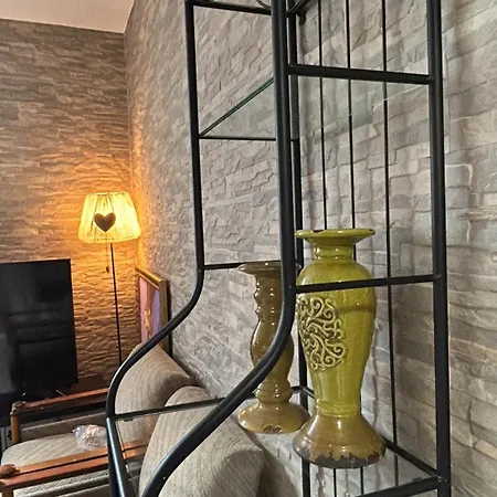 Boutique 02 Apartment *